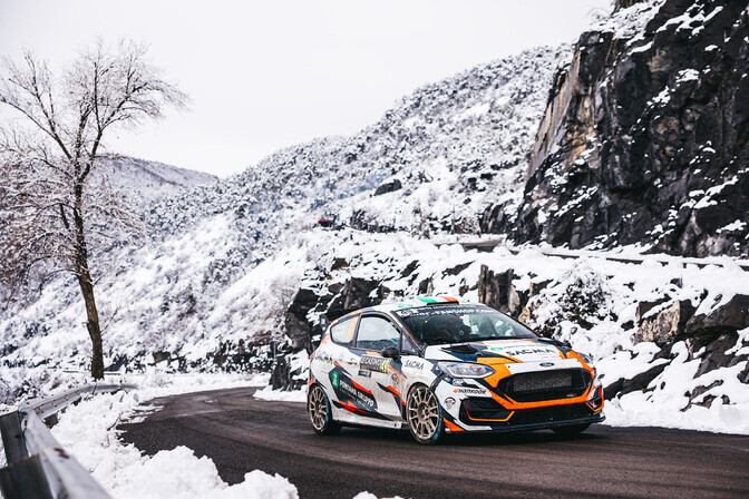 Itaallane sai Rally3 autoga ajaloolise katsevõidu, Solberg jätkab liidrina | Autoralli