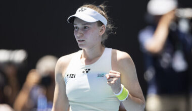 Rõbakina võimas serv jättis Swiatekile Austraalias taas tühjad pihud | Tennis