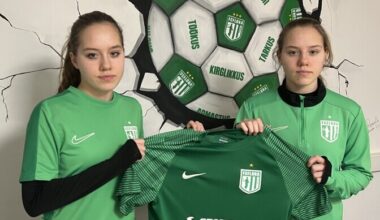 Floraga liitus ka teine paar 16-aastaseid kaksikõdesid | Jalgpall