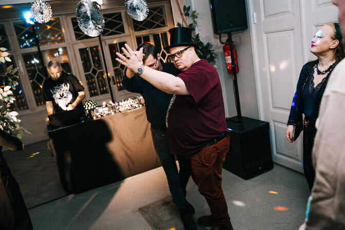 Pildid: Eesti kirjanduse päeva disko Tammsaare muuseumis | Kirjandus