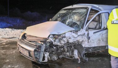 FOTOD ja VIDEO | Viljandimaal põrkasid kokku sõiduauto ja väikekaubik