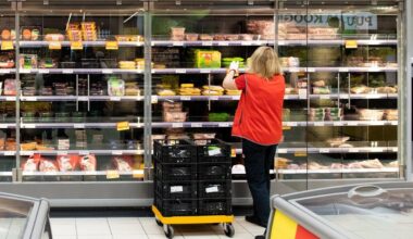 Rimi korjas bakteriohu tõttu müügilt oma kotletimassi