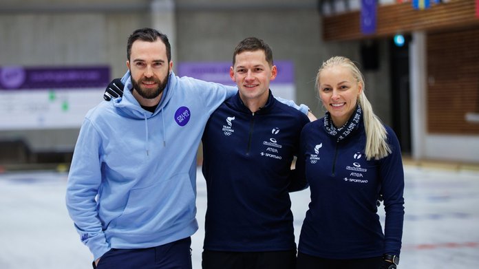 Treener Steffen Walstad (vasakul), Harri Lill ja Marie Kaldvee.