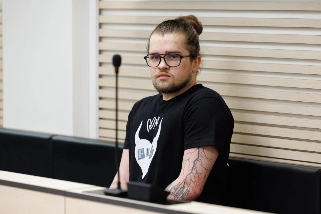 vanglateenistus maksab Karlos Kolgi perele hüvitist