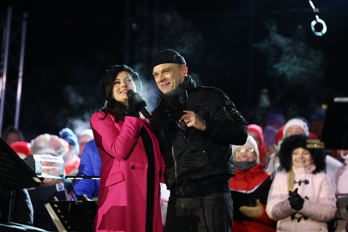 OTSEFOTOD | Publikut nagu murdu! Otepää Talveöölaulupidu meelitas talvepealinna staarid ja muidu laulusõbrad - Kroonika