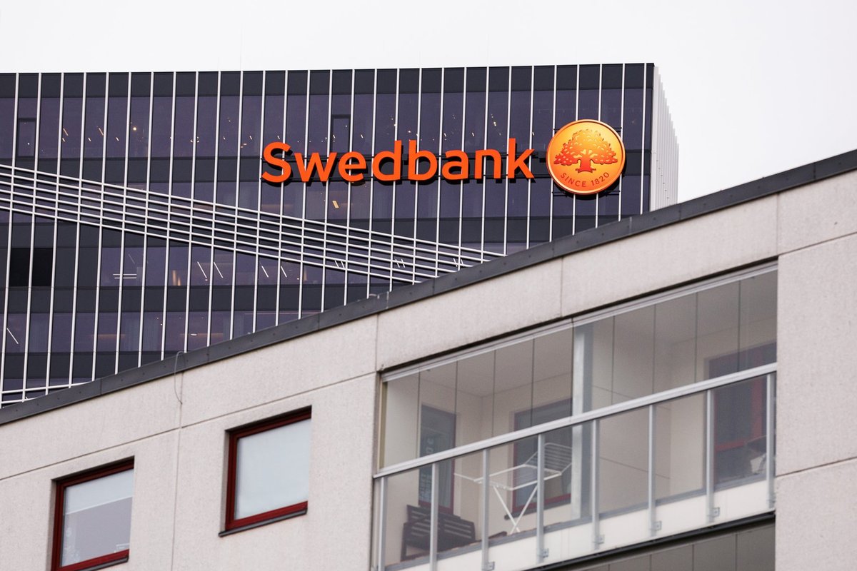 „Pealtnägija“: Swedbank teenindas oligarhe arvatust kauem
