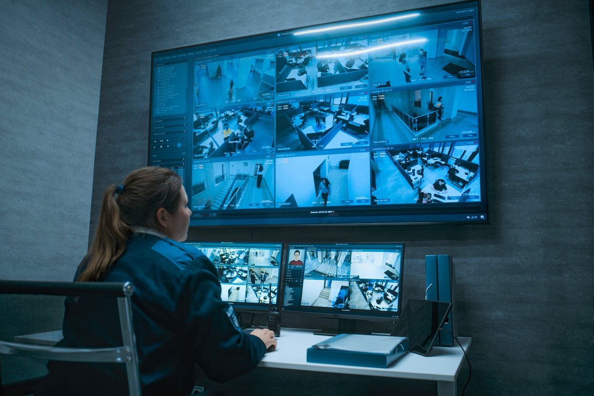 HEA TEADA | Tööinspektsioon: kaamerat ei tohi kasutada töötajate distsiplineerimiseks ega vigade „välja noppimiseks“