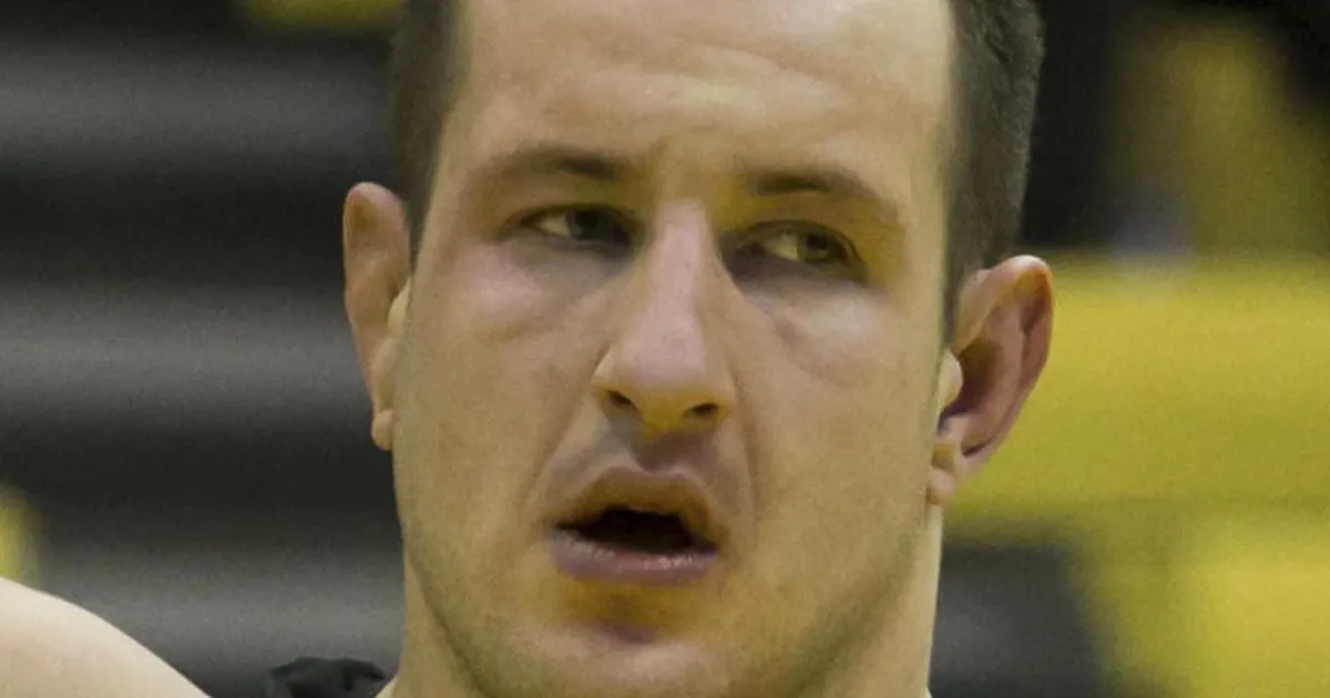 nägin silmanurgast, kuidas rusikas minu poole liikus