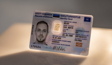 Riigi plaanid: ID-kaardiga saab tänavu viimaks telefonis autentida ja tulevikus saadetakse dokumendid otse koju