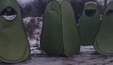 VIDEO | Vene armee riietab nüüd oma sõdureid WC-telkidesse. Päris loll see mõte ka ei ole