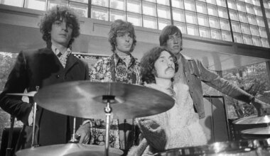 TÄNA AJALOOS ⟩ Sündis Pink Floydi «hull teemant» Syd Barrett