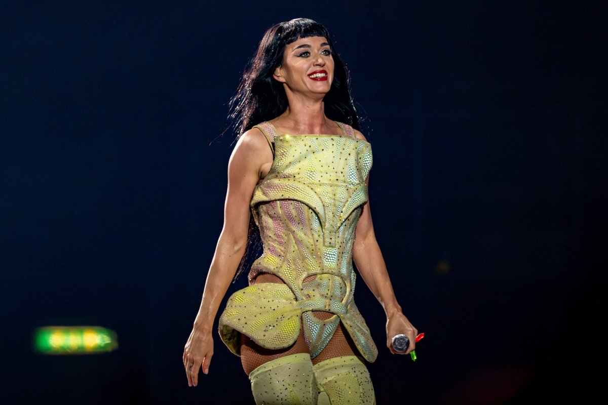 FOTO | Katy Perry mõnules oma talvepuhkuse ajal Eesti disainkerisega saunas