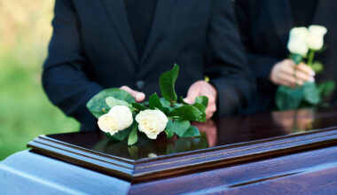 Mis saab töötajatest, kui ettevõtte ainuomanik ja juhatuse liige sureb?