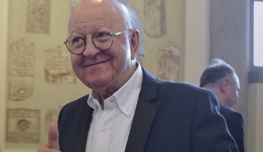 „Olen meister seksimises ja joomises.“ 80-aastane Itaalia koomik jäi olümpiatule kandmise võimalusest ilma