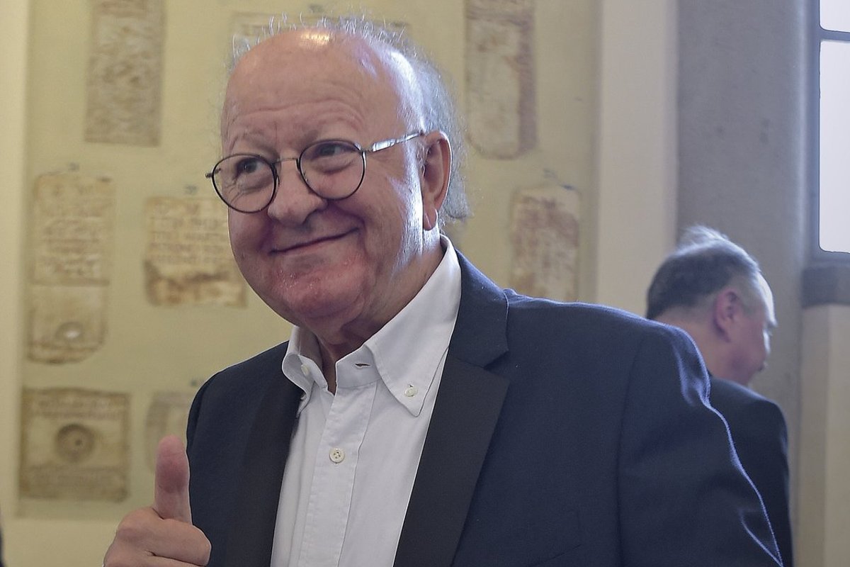 „Olen meister seksimises ja joomises.“ 80-aastane Itaalia koomik jäi olümpiatule kandmise võimalusest ilma