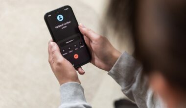 Elisa hoiatab: uues petukõnes püütakse inimesi sundida ekraani jagama ja rakendusi paigaldama