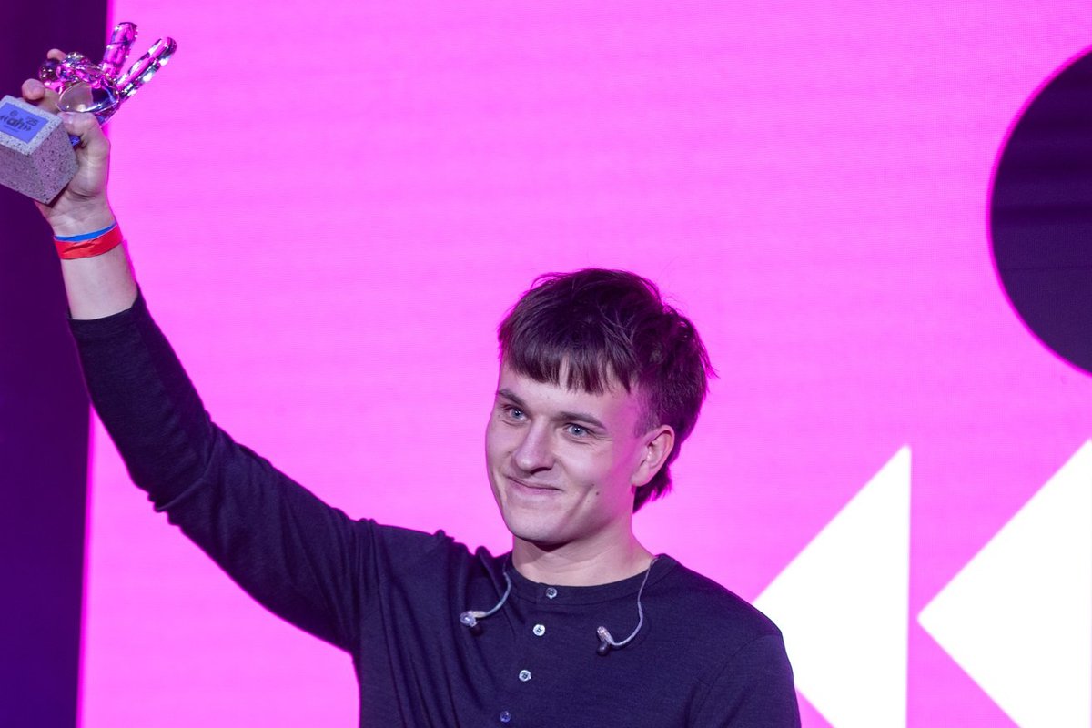 Muusik Säm avaldas, et tema portfell on kasvanud kuuekohaliseks. „Suuresti on see raha ettevõtlusest tulnud“