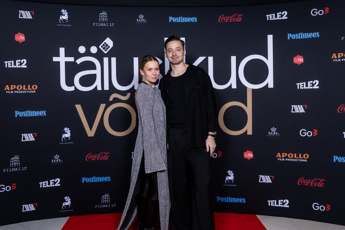 FOTO | Näitleja Evelin Võigemast säras kallimaga uhiuue filmi esilinastusel