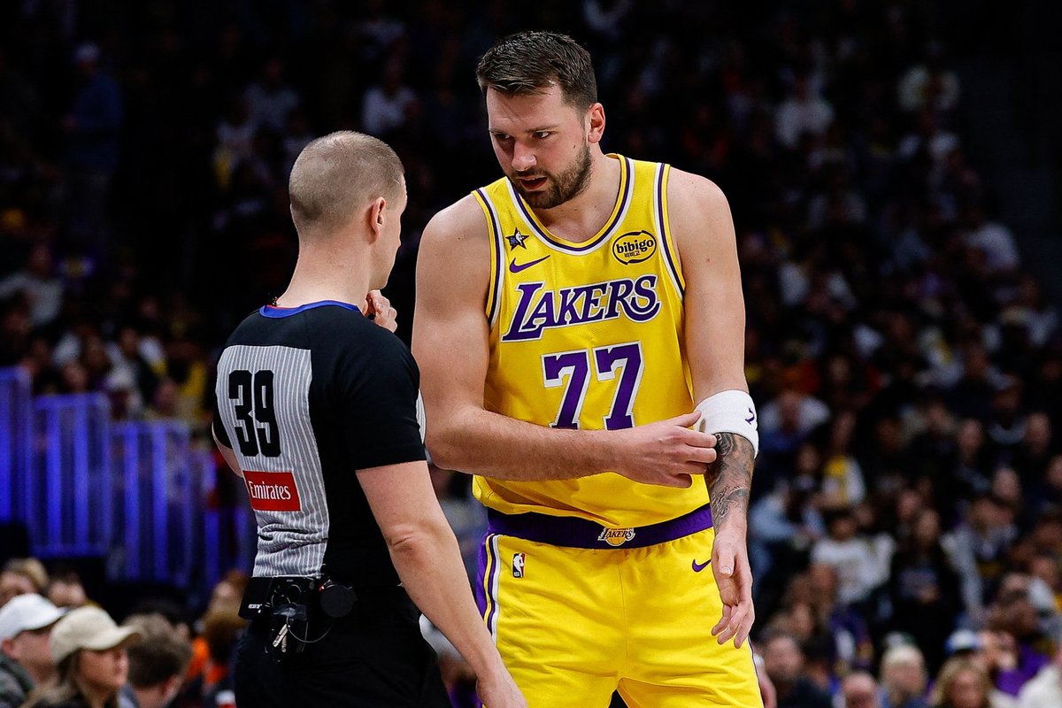 Järjekordse tehnilise vea saanud Luka Doncic viis Lakersi kaotusseisust võidule