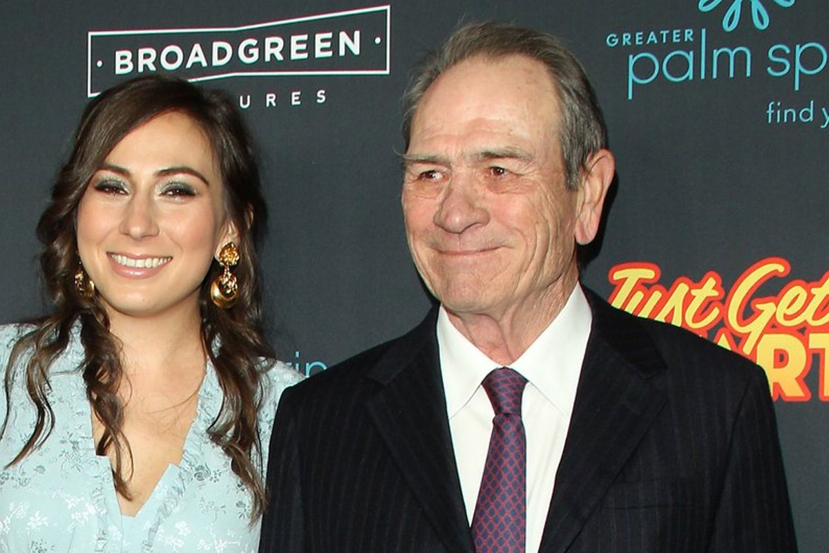 Tume minevik: Tommy Lee Jonesi varalahkunud tütar sattus mullu korduvalt seadusega pahuksisse - Kroonika