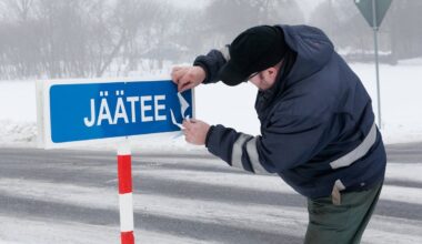 Autoga jääle minek on suur risk: Saku vallas vajus maastur ratastega läbi veekogu jää