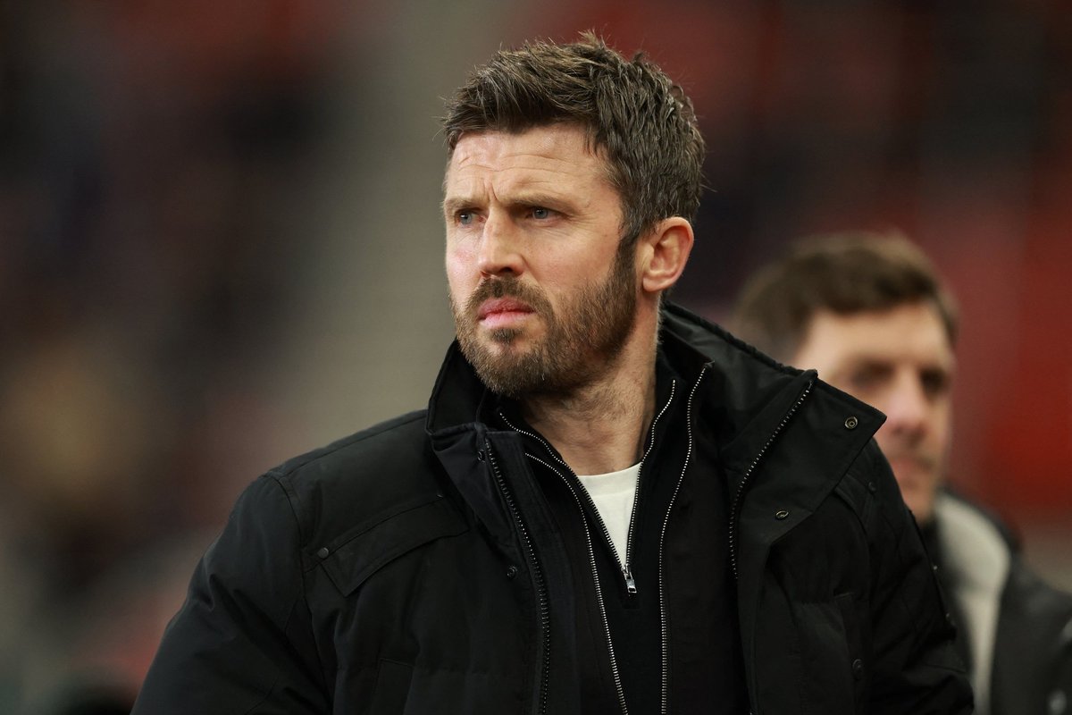 Manchester United palkab ajutiseks peatreeneriks klubi legendi Michael Carricku