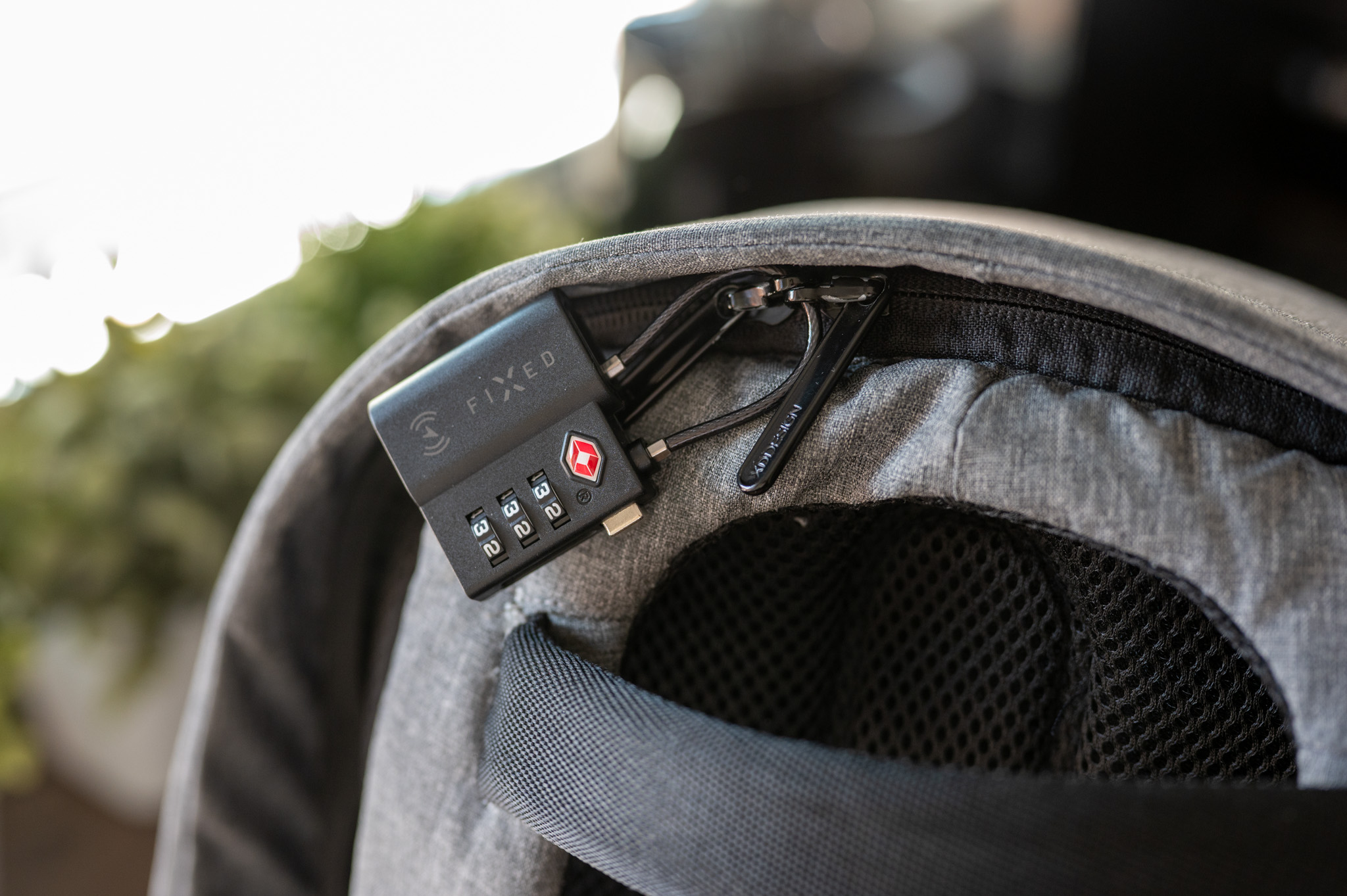 FIKSEERITUD sildilukk 9