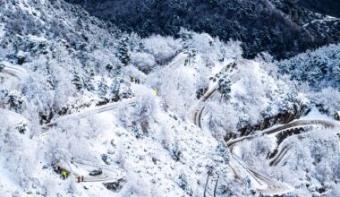 Romet Jürgensoni ja Siim Oja esiauto piloot David Sultanjants: eks sõpra tuleb ikka aidata