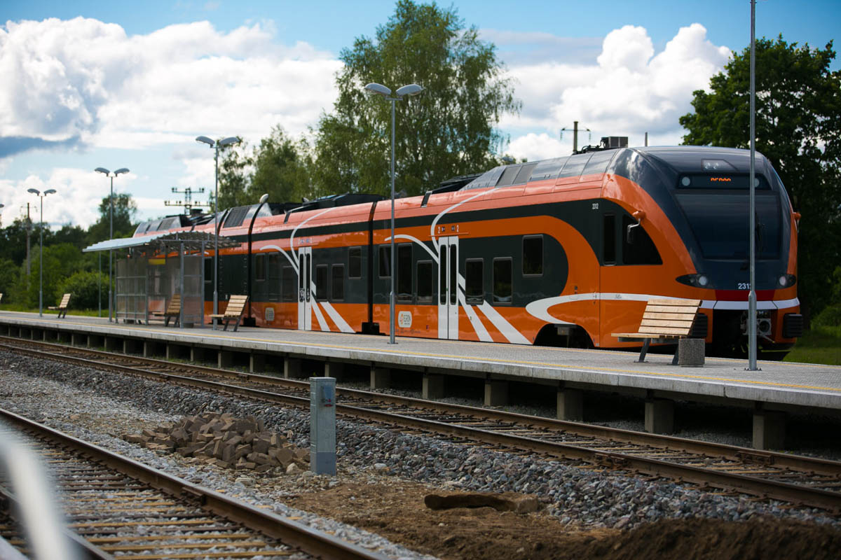 Neli Tallinn–Rapla väljumist asendatakse ajutiselt bussidega