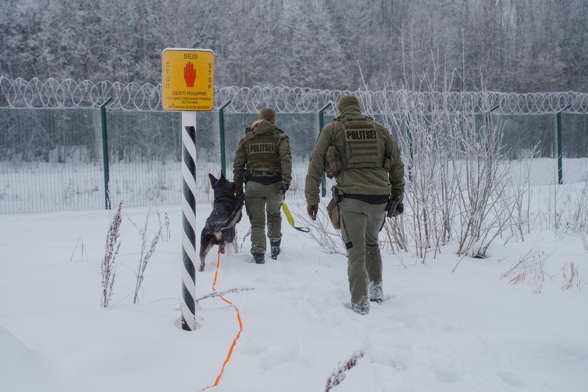 ÜLEVAADE | Idapiiri ehitusel käib kibe töö, probleemiks on soomülkad. Hinnasildil 185 miljonit eurot