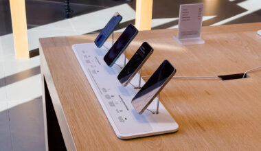 TOP 15: need olid 2025. aasta kõige populaarsemad telefonid Eestis. Edetabelis üks üllatav mudel