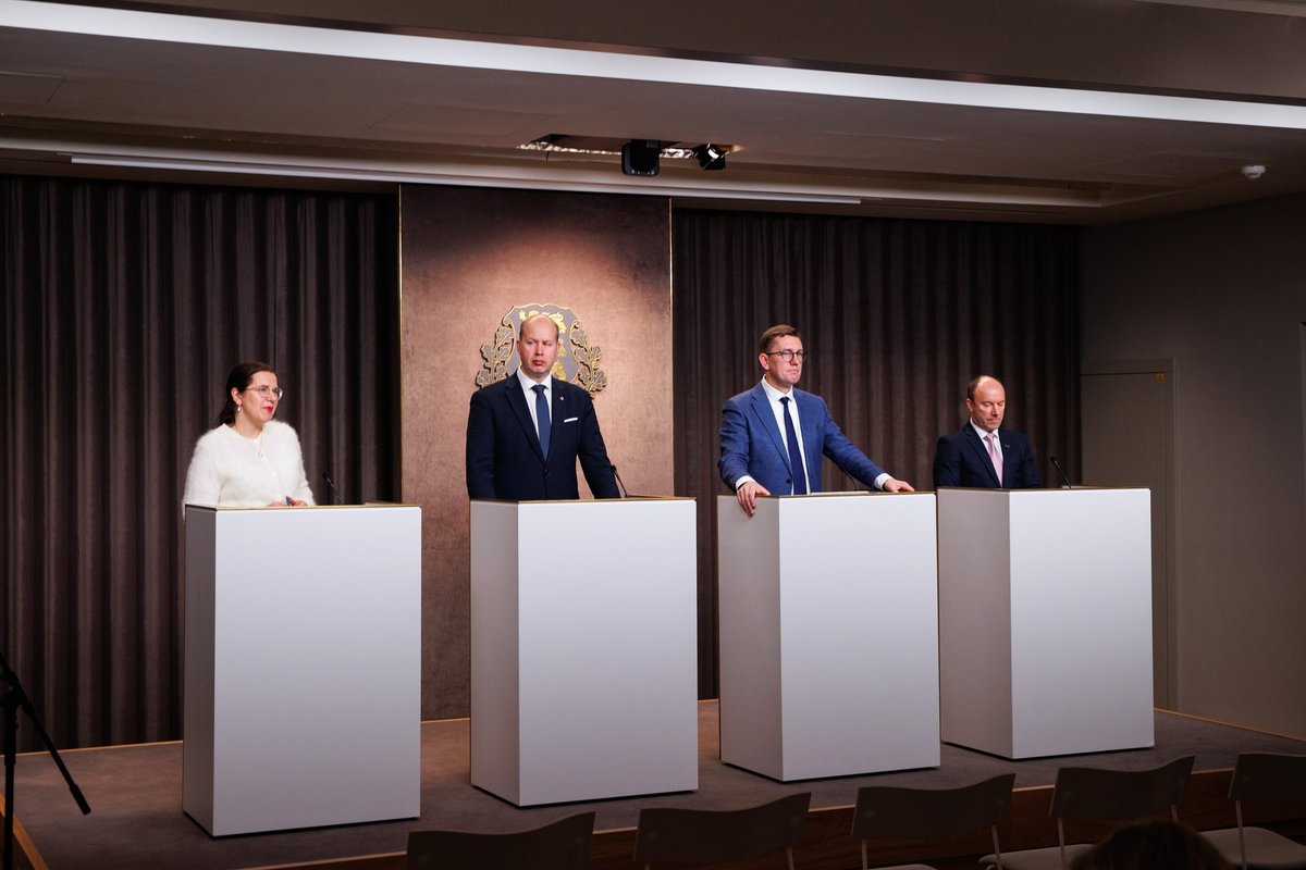 OTSEPILT | Valitsuse pressikonverentsil osalevad Michal ja kolm ministrit - Delfi