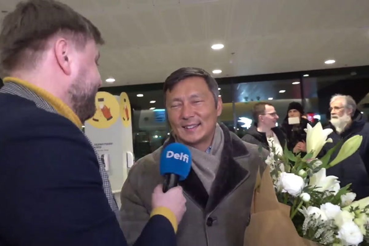 DELFI VIDEO | Petrõkinat lennujaama tervitama tulnud Kõlvart: tegelesime Niina isaga koos taekwondoga