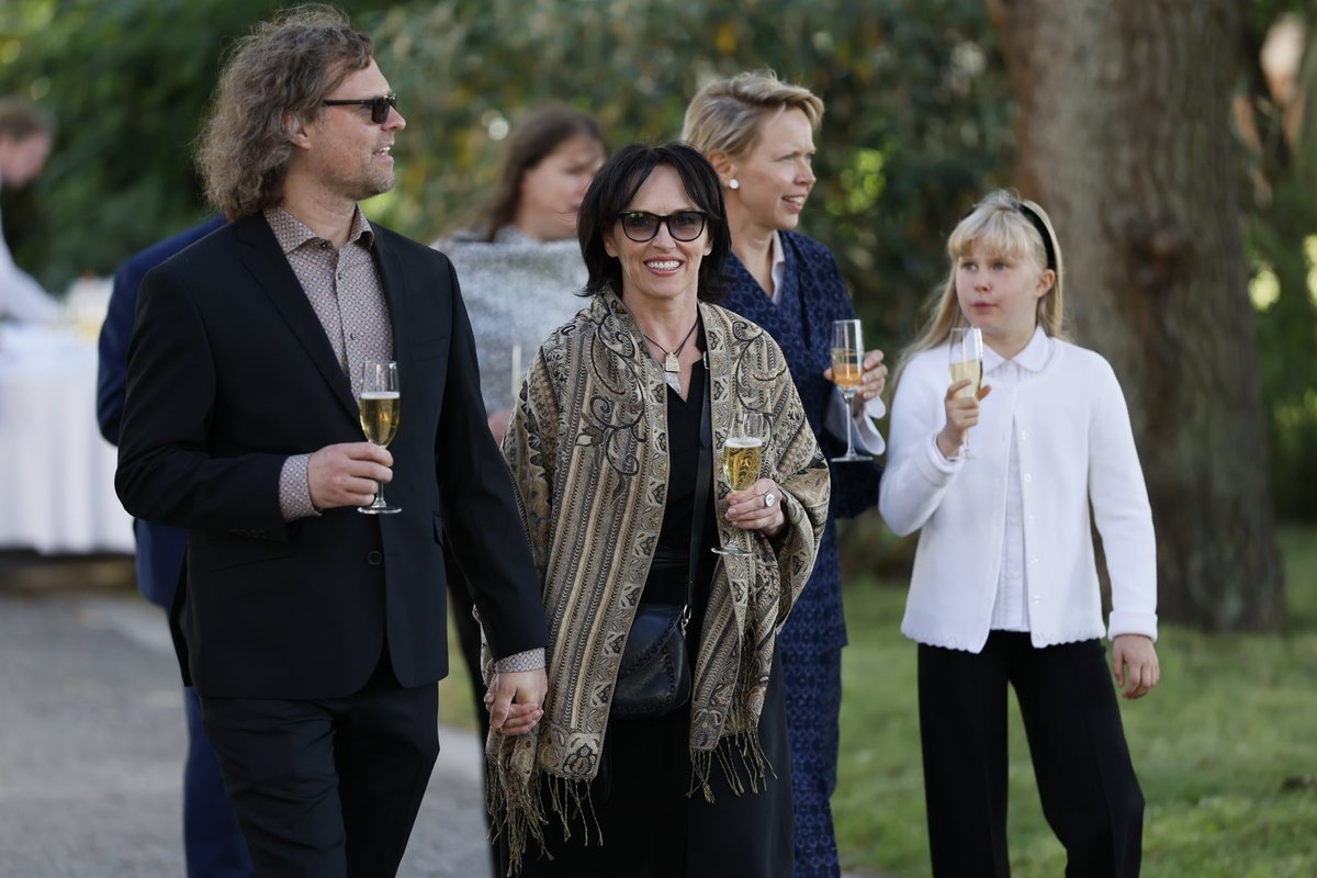 MÄRKAMISED | Siiri Sisask kinnitas suhet, tuntud paar teatas lahutusest