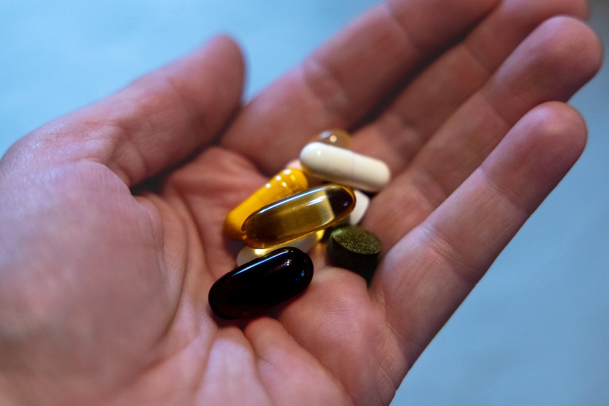 Eestlastele pakutakse posti teel tasuta vitamiine. Kampaania usaldusväärsus tekitab palju küsimusi