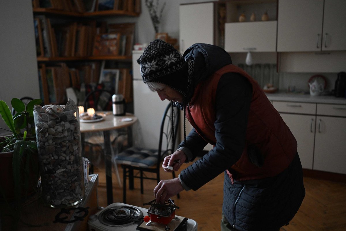 Pimedad tänavad, külmad korterid ja õhuhäire. Ukrainlased rääkisid Delfile pakases ellujäämisest