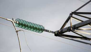 Elering: EstLinkide väljalülitumise põhjustas ühe Eesti turuosalise seade