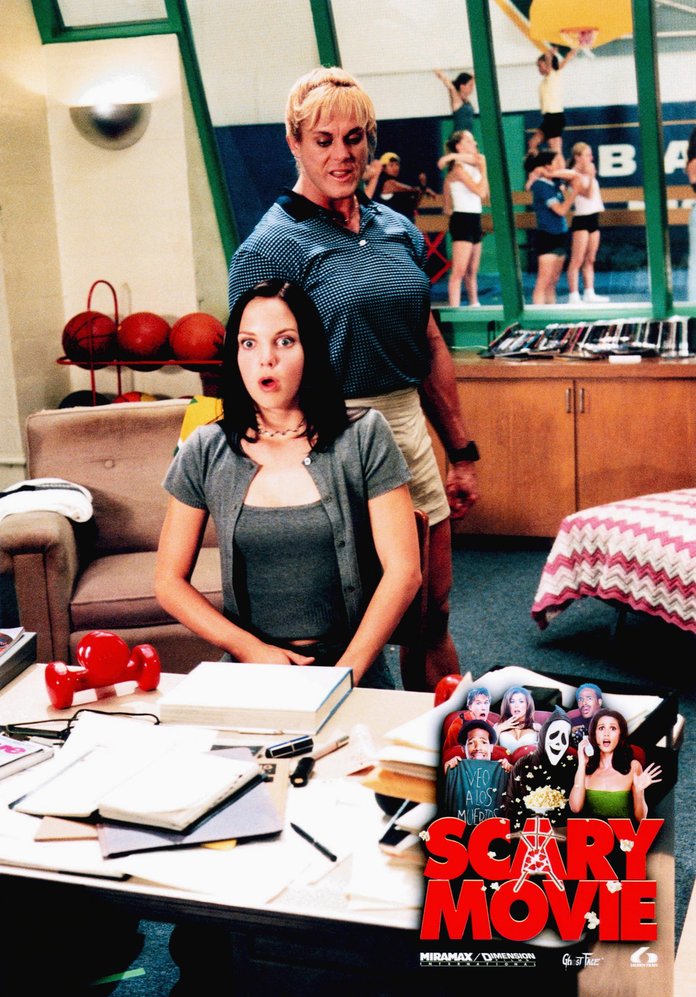 Jayne Trcka ja Anna Faris „Scary Movie“ võtetel. 