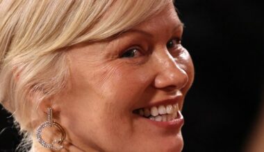 FOTOD | Blond sekspomm on tagasi! Pamela Anderson naasis oma juurte juurde