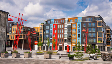 Siseminister algatab seadusemuudatuse keelamaks kinnisvara ostmise pikaajalise elamisloata Vene ja Valgevene kodanikele