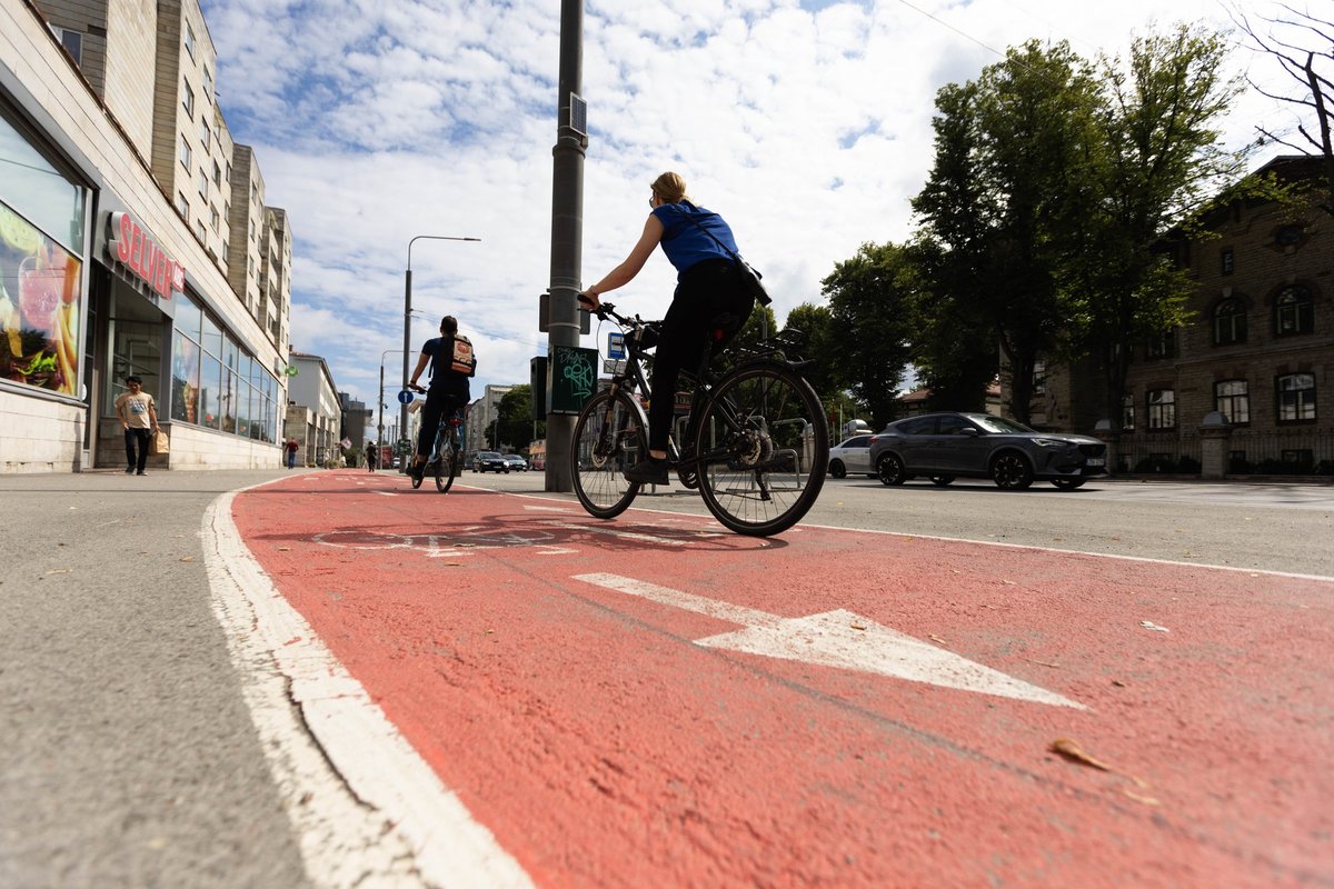 Tallinn loobub rattateede ehitamisest Narva maanteel ja Liivalaia tänaval
