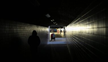 Suur osa Berliinist on sabotaaži tõttu teist päeva elektrita. Rünnaku võtsid omaks vasakäärmuslased