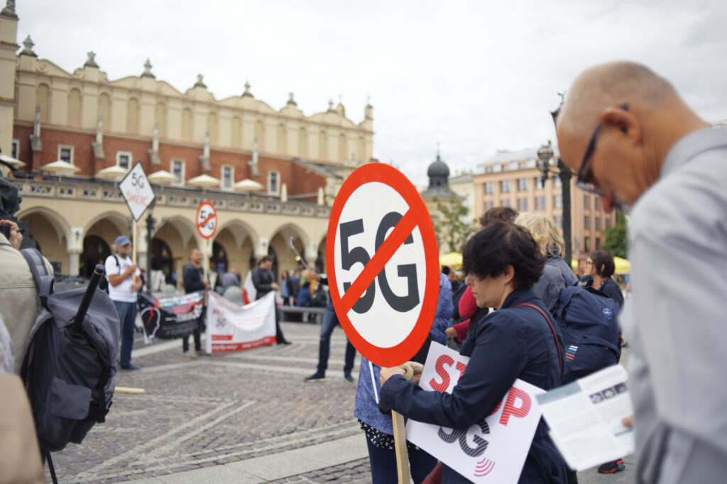 Info 5G ja WiFi kahjuliku mõju kohta on jõudmas peavoolu