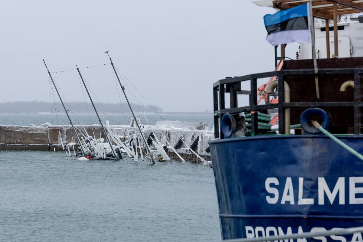 Õnnetu saatusega õppelaev Juku vajus uuesti põhja. Omanik on siiski lootusrikas