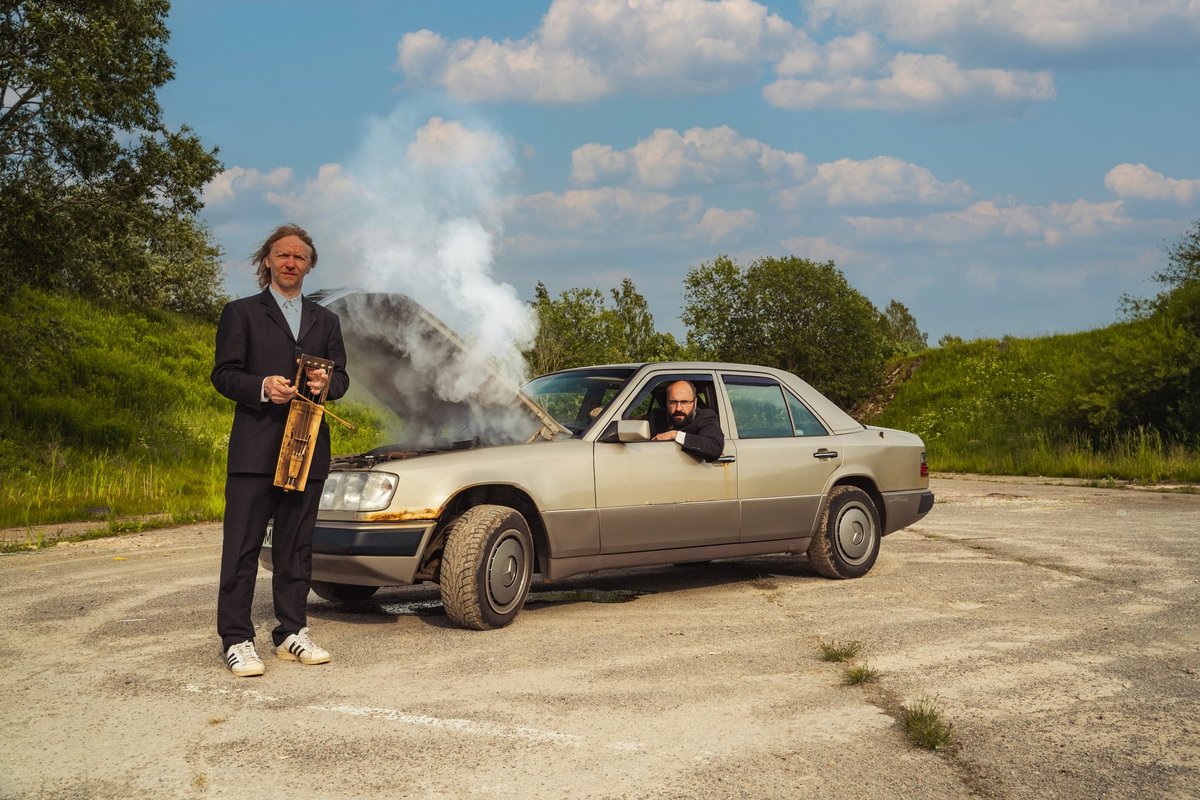 Põnev! Puuluubi hiiu kanneldega rock’n’roll pandi filmi sisse