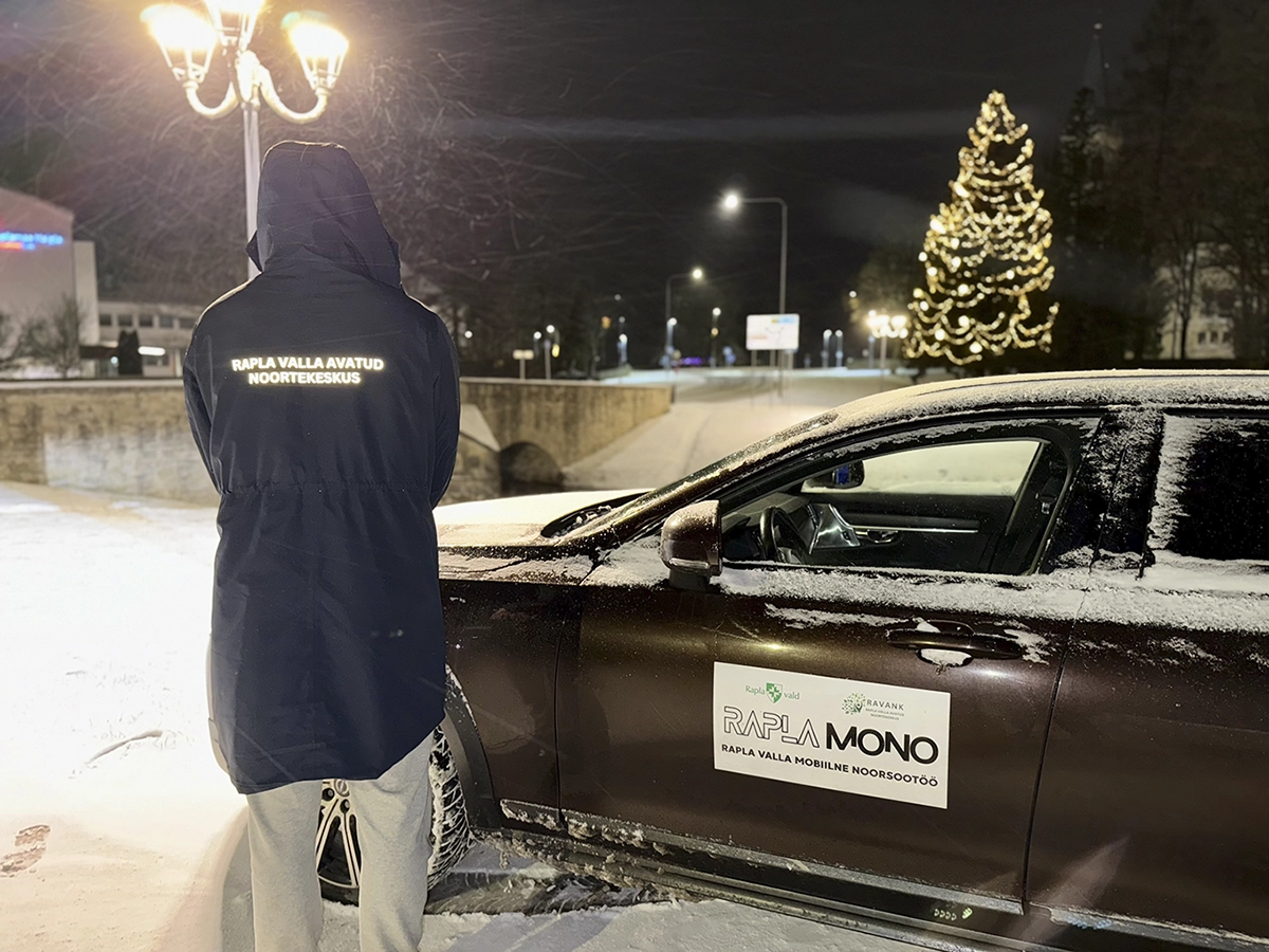 Noored ei jää üksi, sest noorsootöö on kolinud tänavale