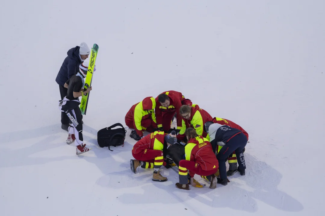 Tehvandi hüppemäelt haiglasse viidud jaapanlase luud jäid karmi kukkumise kiuste terveks