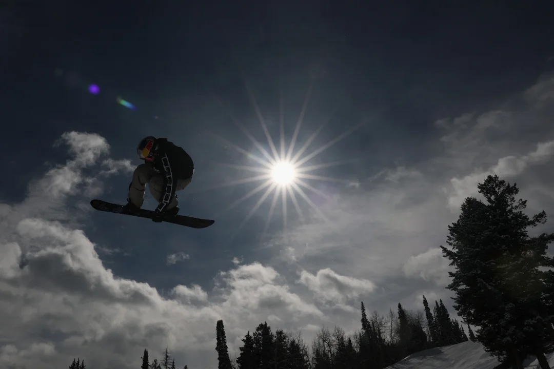 „Austerlased itsitavad, et käisid Kiviõlis siledale maale tõstukeid panemas“ ehk Eesti lumelauaspordi võlust ja valust
