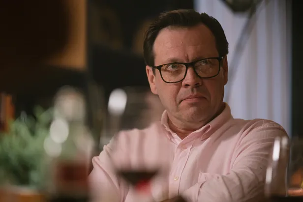 Vilniuses filmiti Baltimaade esimene koostöökomöödia «Täiuslikud võõrad»