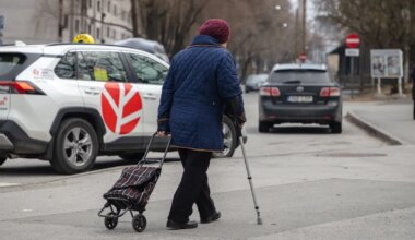Üksi elavad pensionärid saavad rahalisa
